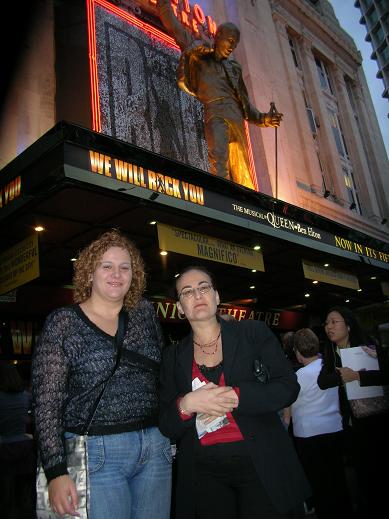 en-we-will-rock-you.jpg