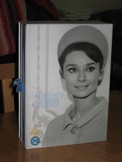 divina-audrey.jpg