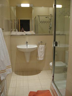bathroom1.jpg