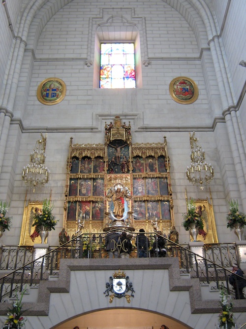 virgen almudena