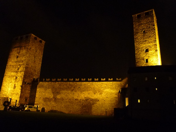 Castelgrande noche1