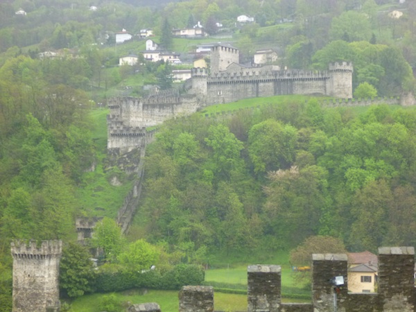 Montebello desde Castelgrande4