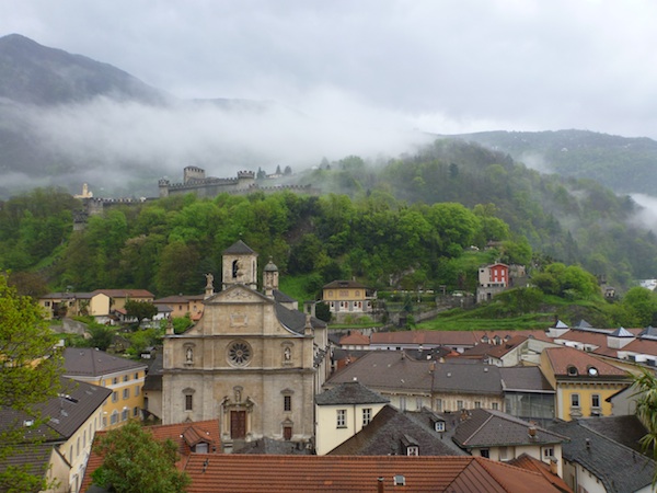 Montebello y ciudad desde Castelgrande