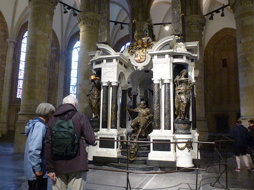 Iglesia Nueva - Mausoleo